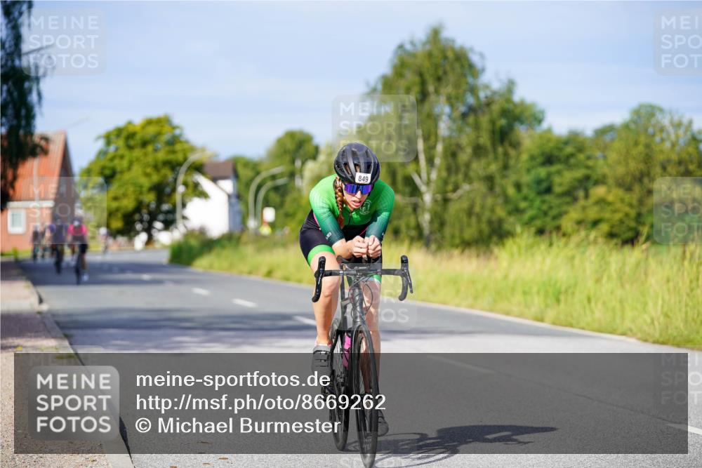 31.08.2025 - Elbe Triathlon Hamburg Michael Burmester http://msf.ph/oto/8669262 31.08.2025 09:51:44 Radfahren 482, 512, 561, 806, 849 meine-sportfotos.de