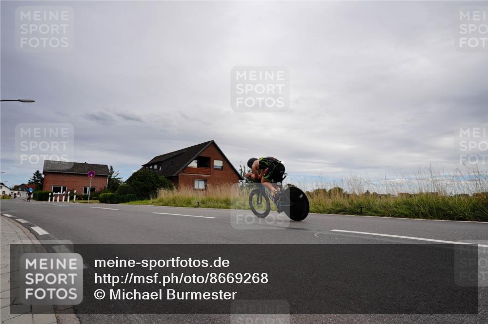 31.08.2025 - Elbe Triathlon Hamburg Michael Burmester http://msf.ph/oto/8669268 31.08.2025 14:13:12 Radfahren 133 meine-sportfotos.de