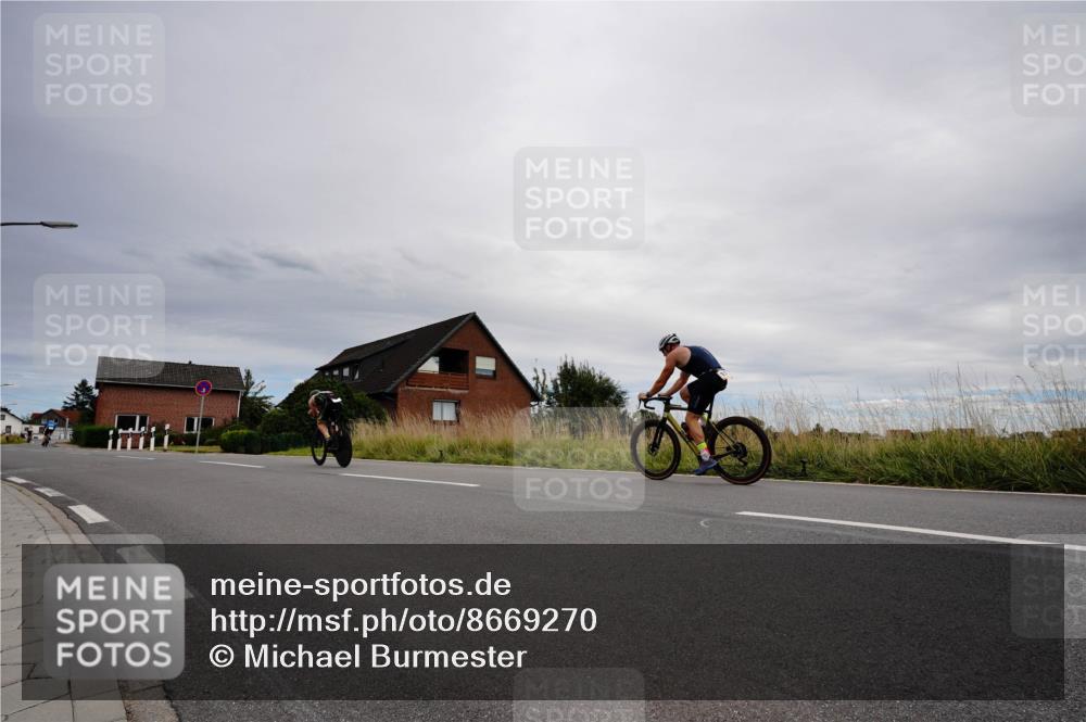 31.08.2025 - Elbe Triathlon Hamburg Michael Burmester http://msf.ph/oto/8669270 31.08.2025 14:13:13 Radfahren 133 meine-sportfotos.de
