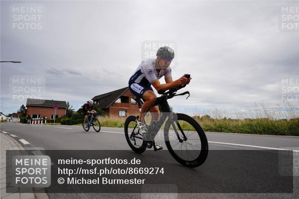 31.08.2025 - Elbe Triathlon Hamburg Michael Burmester http://msf.ph/oto/8669274 31.08.2025 14:13:41 Radfahren  meine-sportfotos.de