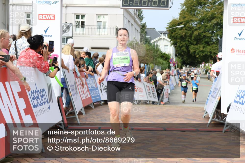 31.08.2025 - 21. Blankeneser Heldenlauf Strokosch-Dieckow http://msf.ph/oto/8669279 31.08.2025 11:13:23 Ziel 3311, 3090, 3054, 3319, 3327 meine-sportfotos.de