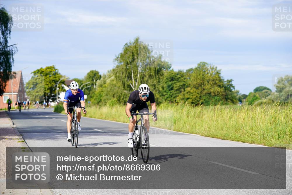 31.08.2025 - Elbe Triathlon Hamburg Michael Burmester http://msf.ph/oto/8669306 31.08.2025 09:52:05 Radfahren 403, 479 meine-sportfotos.de