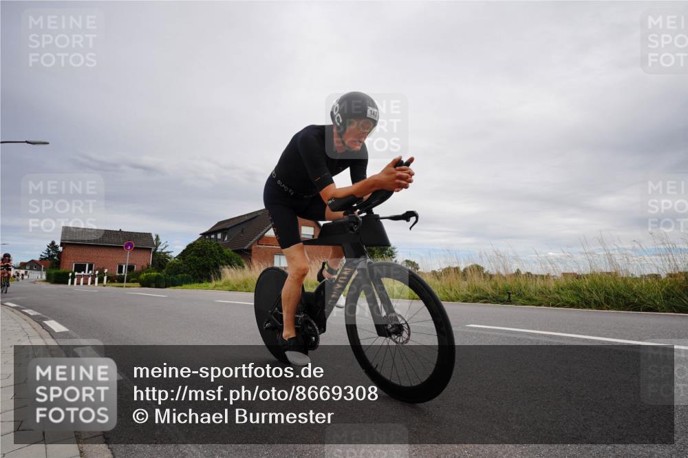 31.08.2025 - Elbe Triathlon Hamburg Michael Burmester http://msf.ph/oto/8669308 31.08.2025 14:14:31 Radfahren  meine-sportfotos.de