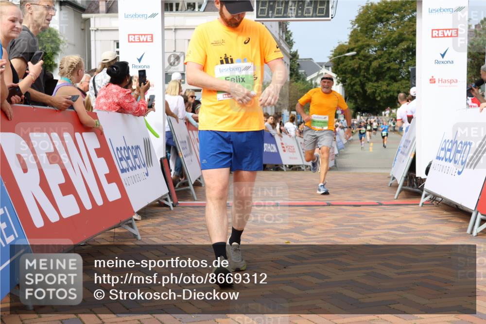 31.08.2025 - 21. Blankeneser Heldenlauf Strokosch-Dieckow http://msf.ph/oto/8669312 31.08.2025 11:13:18 Ziel 3631, 3311, 3090, 3054, 3319, 3327, 3437 meine-sportfotos.de