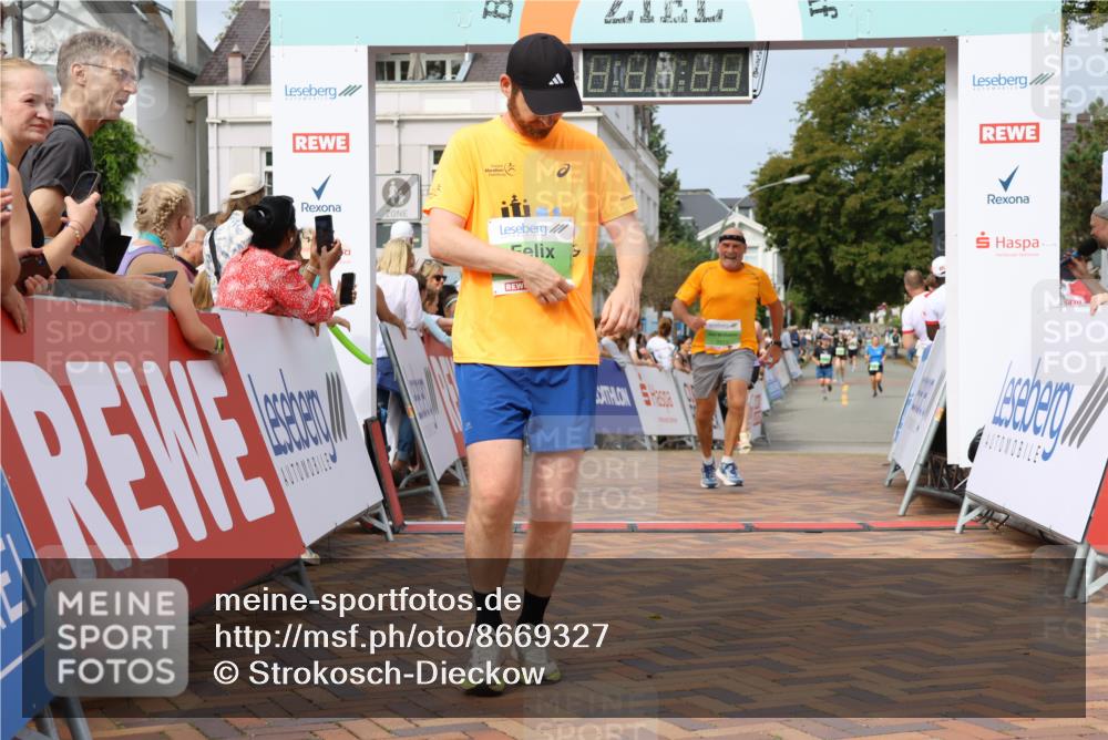 31.08.2025 - 21. Blankeneser Heldenlauf Strokosch-Dieckow http://msf.ph/oto/8669327 31.08.2025 11:13:18 Ziel 3631, 3311, 3090, 3054, 3319, 3327, 3437 meine-sportfotos.de