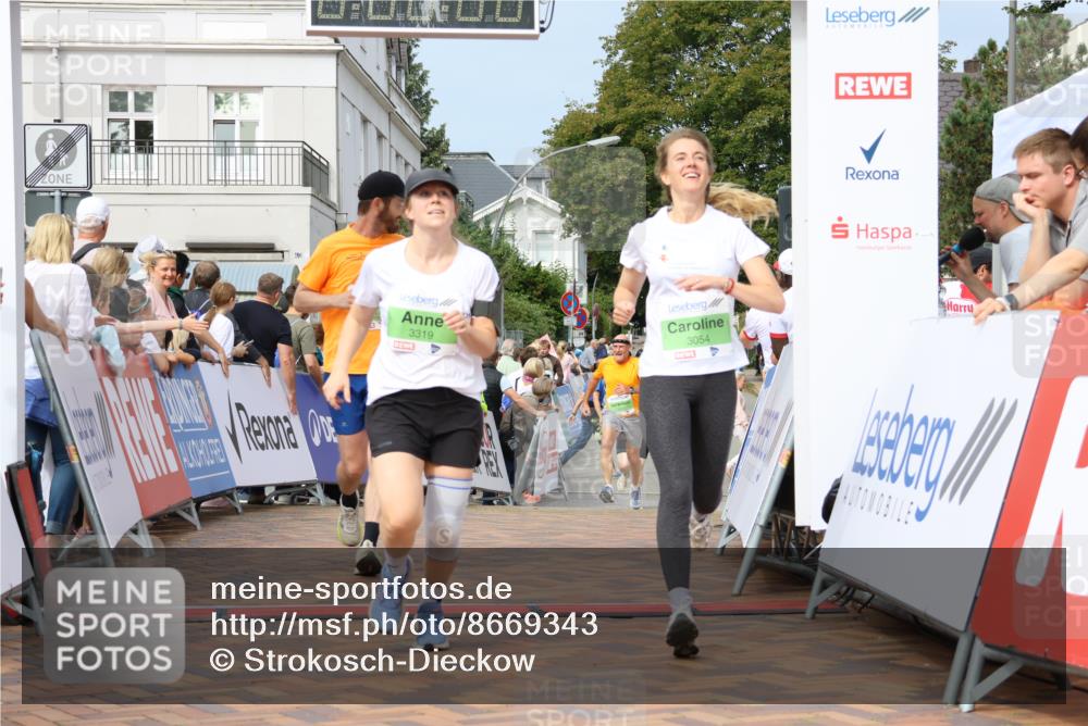 31.08.2025 - 21. Blankeneser Heldenlauf Strokosch-Dieckow http://msf.ph/oto/8669343 31.08.2025 11:13:16 Ziel 3631, 3311, 3054, 3319, 3327, 3437 meine-sportfotos.de