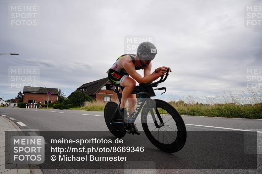 31.08.2025 - Elbe Triathlon Hamburg Michael Burmester http://msf.ph/oto/8669346 31.08.2025 14:15:19 Radfahren 136 meine-sportfotos.de
