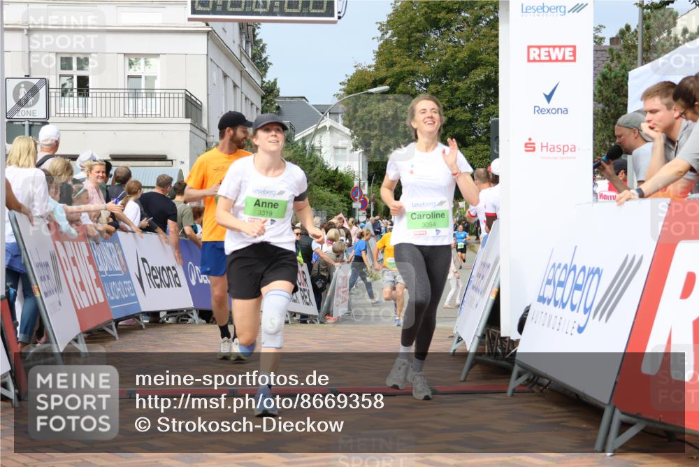 31.08.2025 - 21. Blankeneser Heldenlauf Strokosch-Dieckow http://msf.ph/oto/8669358 31.08.2025 11:13:16 Ziel 3631, 3311, 3054, 3319, 3327, 3437 meine-sportfotos.de