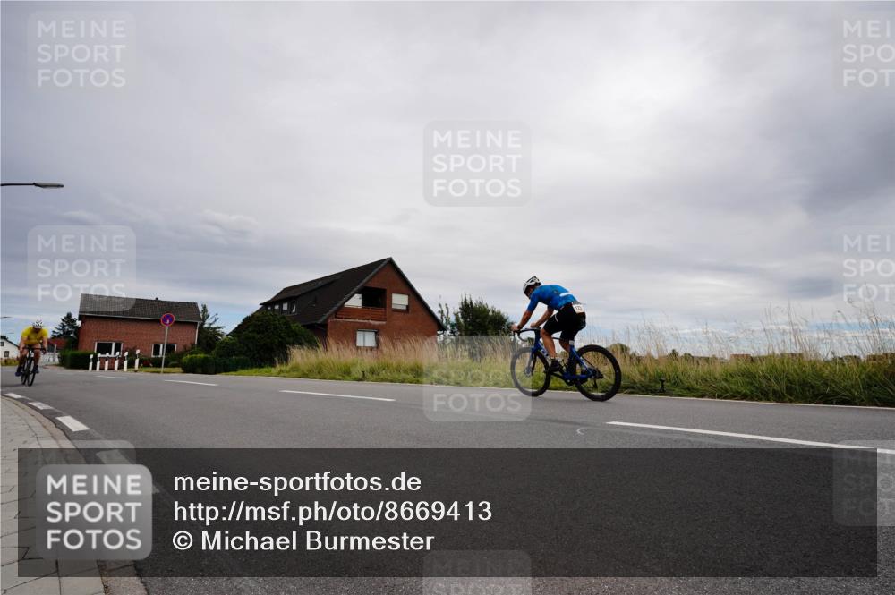 31.08.2025 - Elbe Triathlon Hamburg Michael Burmester http://msf.ph/oto/8669413 31.08.2025 14:17:18 Radfahren 152 meine-sportfotos.de