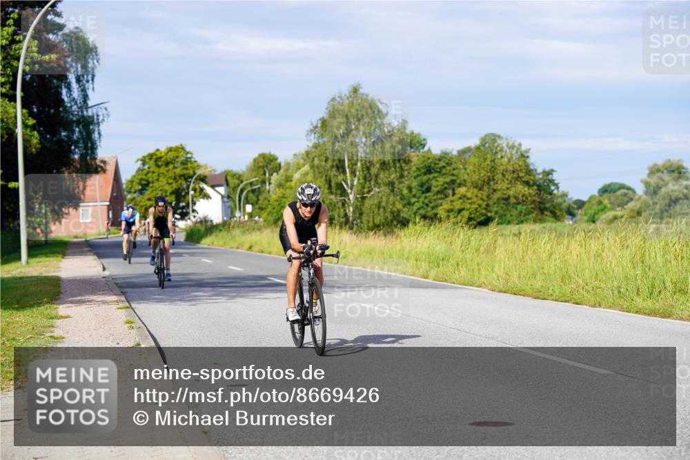 31.08.2025 - Elbe Triathlon Hamburg Michael Burmester http://msf.ph/oto/8669426 31.08.2025 09:52:47 Radfahren 543, 606, 741, 788, 809 meine-sportfotos.de