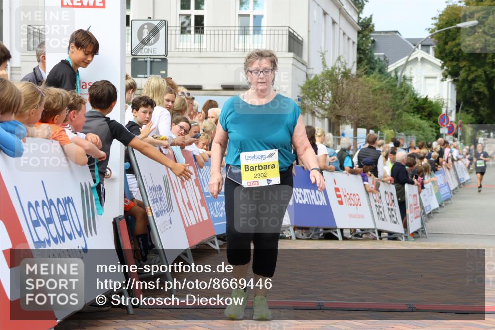 31.08.2025 - 21. Blankeneser Heldenlauf Strokosch-Dieckow http://msf.ph/oto/8669446 31.08.2025 10:55:16 Ziel 2302 meine-sportfotos.de