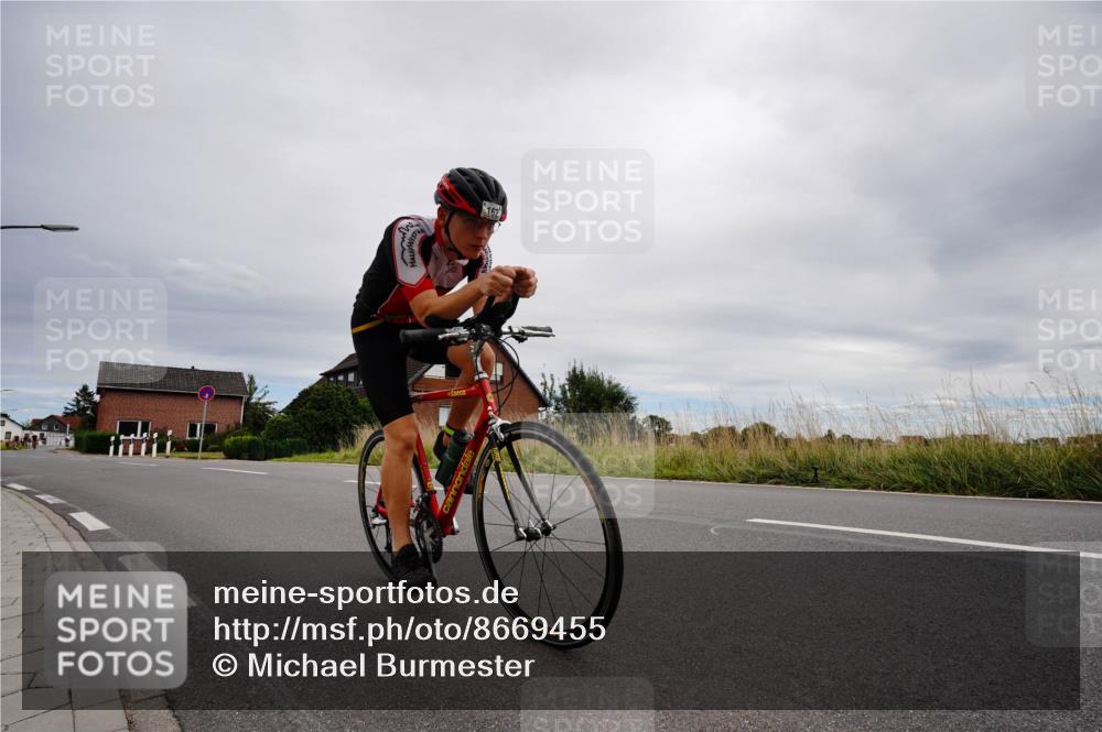 31.08.2025 - Elbe Triathlon Hamburg Michael Burmester http://msf.ph/oto/8669455 31.08.2025 14:18:50 Radfahren 121, 139, 162 meine-sportfotos.de