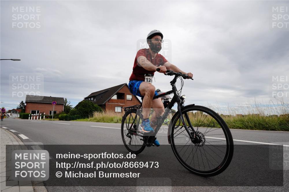 31.08.2025 - Elbe Triathlon Hamburg Michael Burmester http://msf.ph/oto/8669473 31.08.2025 14:19:29 Radfahren 126, 127, 132, 142 meine-sportfotos.de