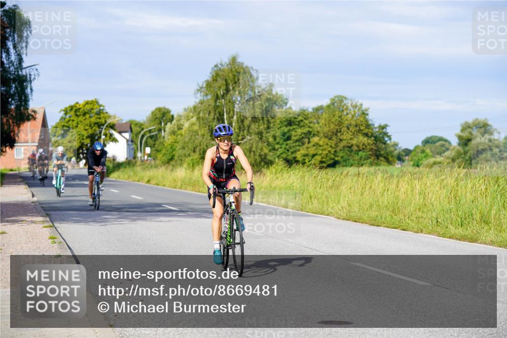31.08.2025 - Elbe Triathlon Hamburg Michael Burmester http://msf.ph/oto/8669481 31.08.2025 09:53:07 Radfahren 453, 457, 503, 540, 704, 736, 753, 870, 894 meine-sportfotos.de