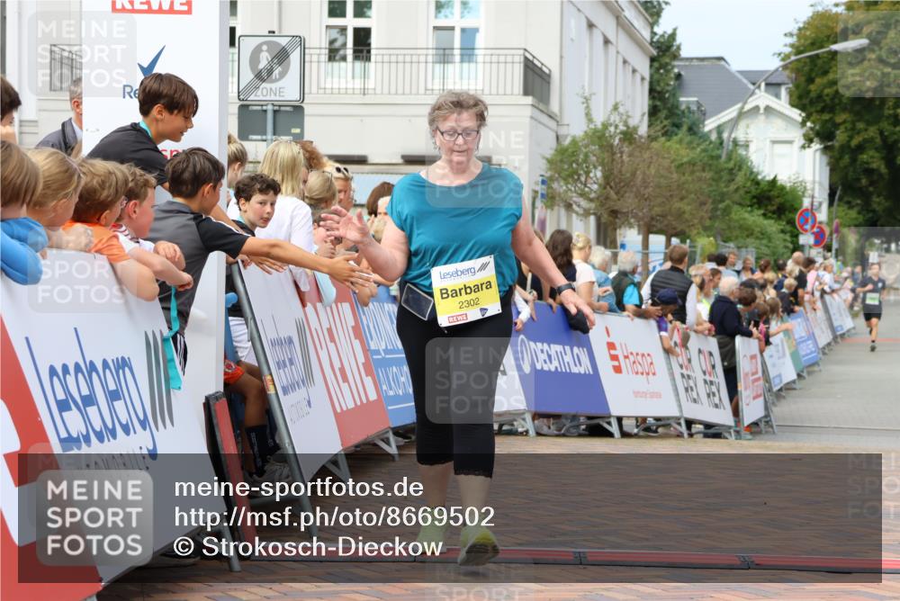 31.08.2025 - 21. Blankeneser Heldenlauf Strokosch-Dieckow http://msf.ph/oto/8669502 31.08.2025 10:55:16 Ziel 2302 meine-sportfotos.de