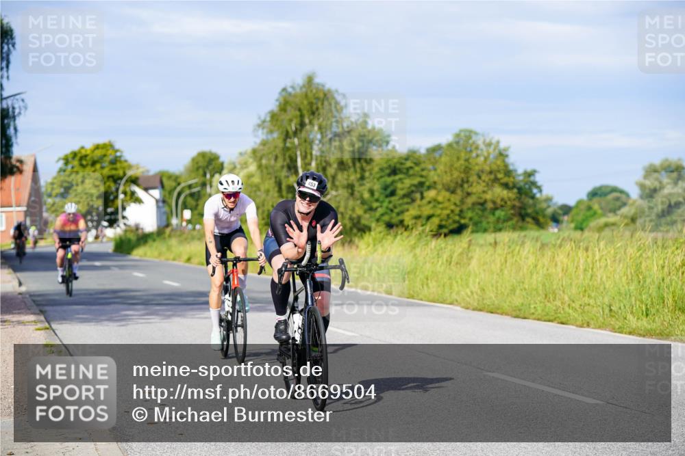 31.08.2025 - Elbe Triathlon Hamburg Michael Burmester http://msf.ph/oto/8669504 31.08.2025 09:53:12 Radfahren 405, 453, 457, 503, 540, 704 meine-sportfotos.de