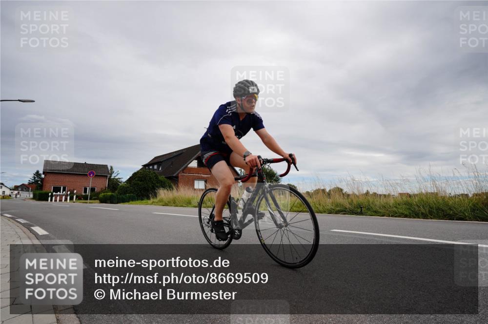 31.08.2025 - Elbe Triathlon Hamburg Michael Burmester http://msf.ph/oto/8669509 31.08.2025 14:21:08 Radfahren 150, 161 meine-sportfotos.de