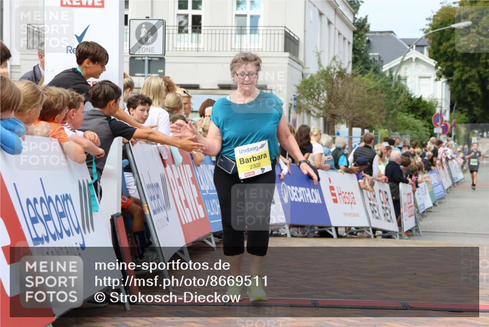 31.08.2025 - 21. Blankeneser Heldenlauf Strokosch-Dieckow http://msf.ph/oto/8669511 31.08.2025 10:55:15 Ziel 2302 meine-sportfotos.de