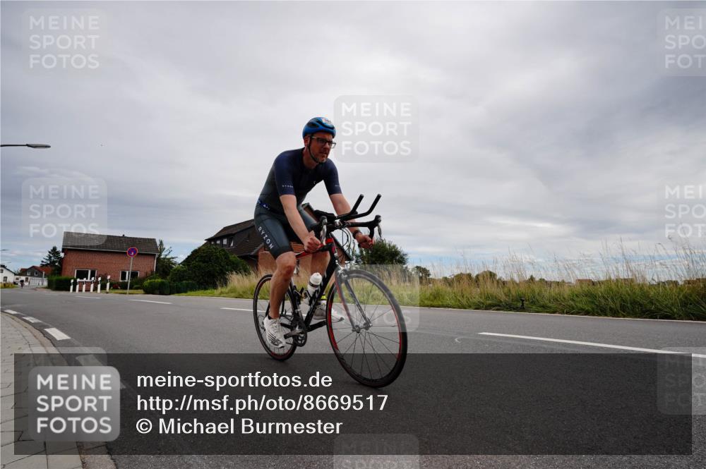 31.08.2025 - Elbe Triathlon Hamburg Michael Burmester http://msf.ph/oto/8669517 31.08.2025 14:21:39 Radfahren 163 meine-sportfotos.de