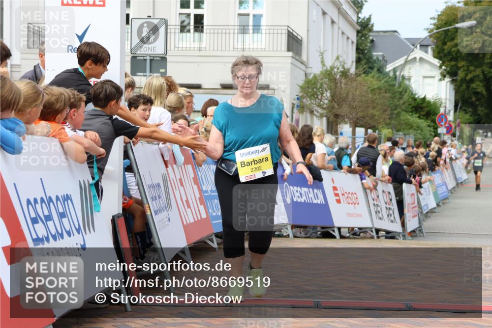31.08.2025 - 21. Blankeneser Heldenlauf Strokosch-Dieckow http://msf.ph/oto/8669519 31.08.2025 10:55:15 Ziel 2302 meine-sportfotos.de