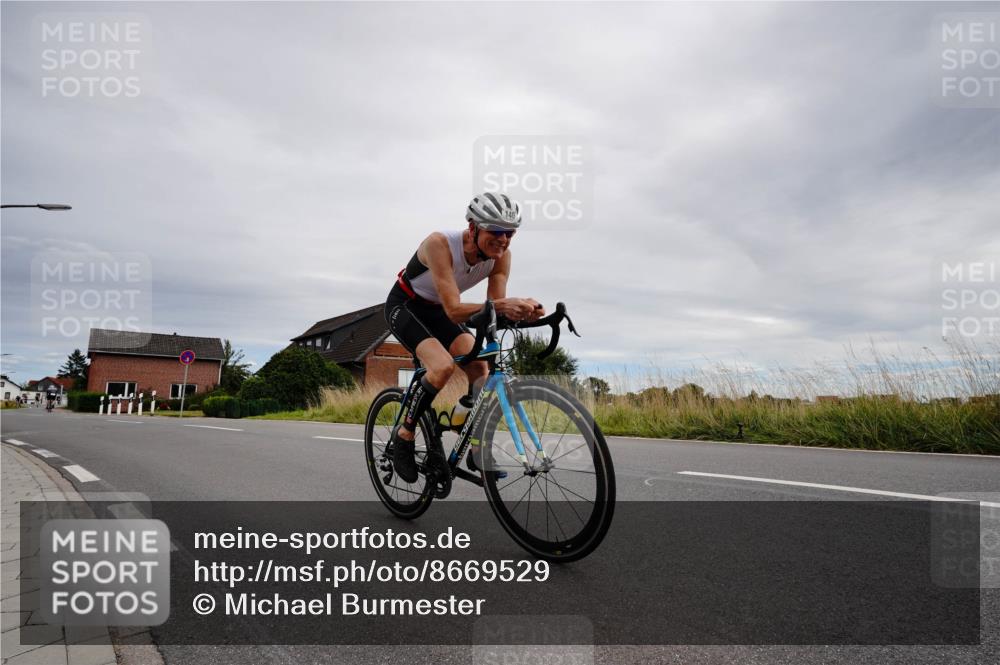 31.08.2025 - Elbe Triathlon Hamburg Michael Burmester http://msf.ph/oto/8669529 31.08.2025 14:22:13 Radfahren 140, 149, 152 meine-sportfotos.de