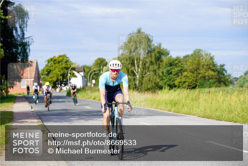 31.08.2025 - Elbe Triathlon Hamburg Michael Burmester http://msf.ph/oto/8669533 31.08.2025 09:53:20 Radfahren 304, 405, 472, 593, 659, 900 meine-sportfotos.de