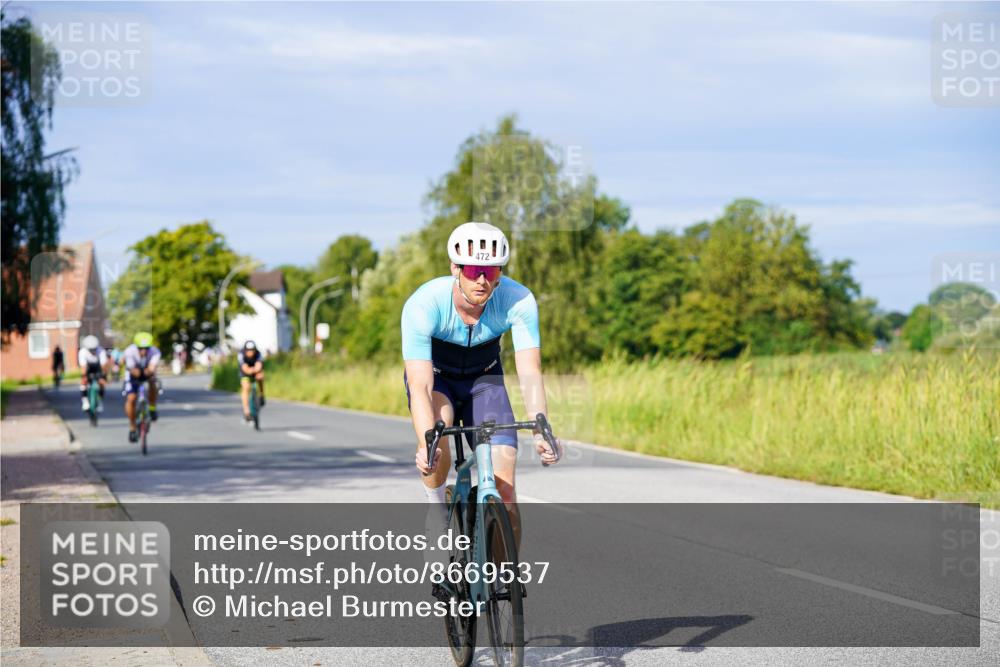 31.08.2025 - Elbe Triathlon Hamburg Michael Burmester http://msf.ph/oto/8669537 31.08.2025 09:53:21 Radfahren 304, 405, 472, 593, 659, 900 meine-sportfotos.de
