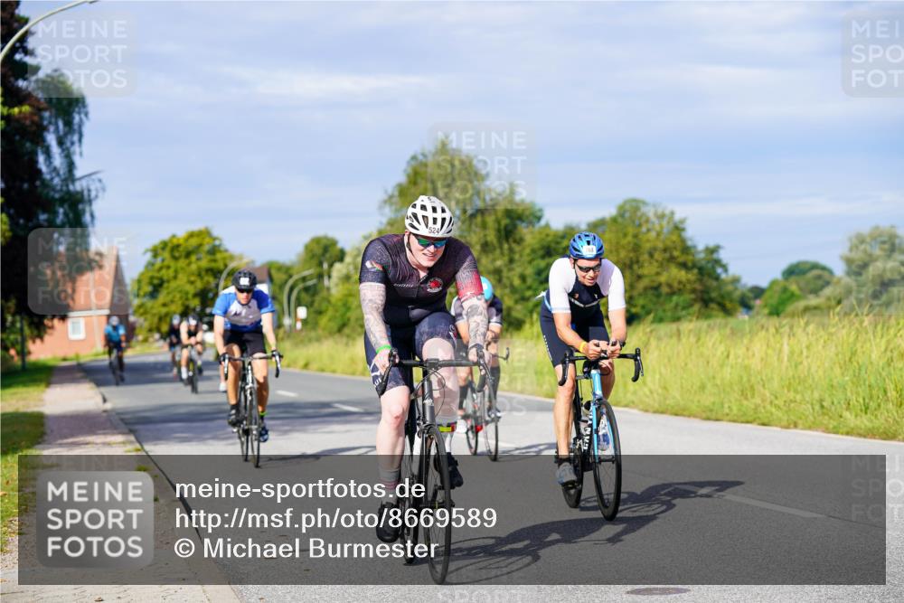 31.08.2025 - Elbe Triathlon Hamburg Michael Burmester http://msf.ph/oto/8669589 31.08.2025 09:53:39 Radfahren 379, 391, 478, 483, 524, 645, 724, 768, 922 meine-sportfotos.de