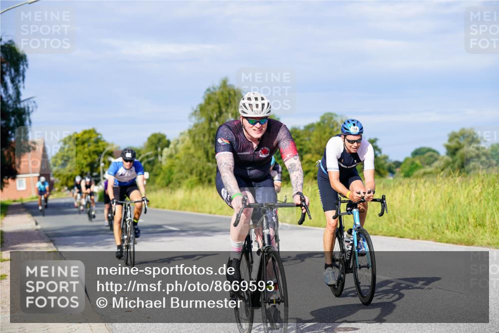 31.08.2025 - Elbe Triathlon Hamburg Michael Burmester http://msf.ph/oto/8669593 31.08.2025 09:53:39 Radfahren 379, 391, 478, 483, 524, 645, 724, 768, 922 meine-sportfotos.de