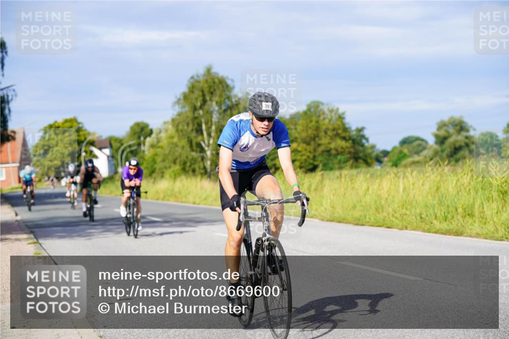 31.08.2025 - Elbe Triathlon Hamburg Michael Burmester http://msf.ph/oto/8669600 31.08.2025 09:53:40 Radfahren 379, 391, 478, 483, 524, 645, 724, 768, 922 meine-sportfotos.de