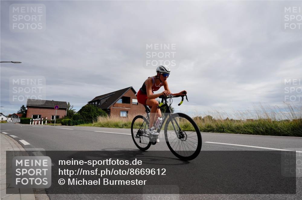 31.08.2025 - Elbe Triathlon Hamburg Michael Burmester http://msf.ph/oto/8669612 31.08.2025 14:37:53 Radfahren 153 meine-sportfotos.de
