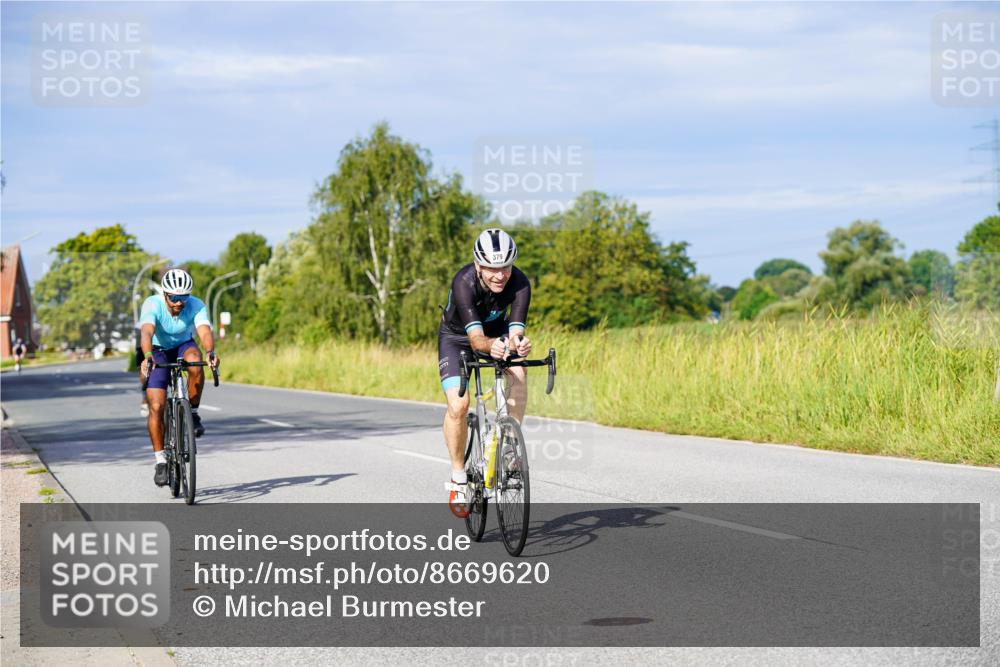 31.08.2025 - Elbe Triathlon Hamburg Michael Burmester http://msf.ph/oto/8669620 31.08.2025 09:53:44 Radfahren 379, 478, 483, 645, 922 meine-sportfotos.de