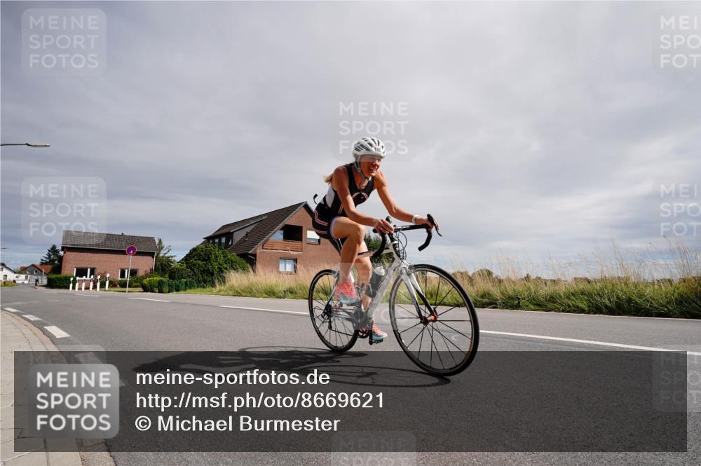 31.08.2025 - Elbe Triathlon Hamburg Michael Burmester http://msf.ph/oto/8669621 31.08.2025 14:38:41 Radfahren 148 meine-sportfotos.de