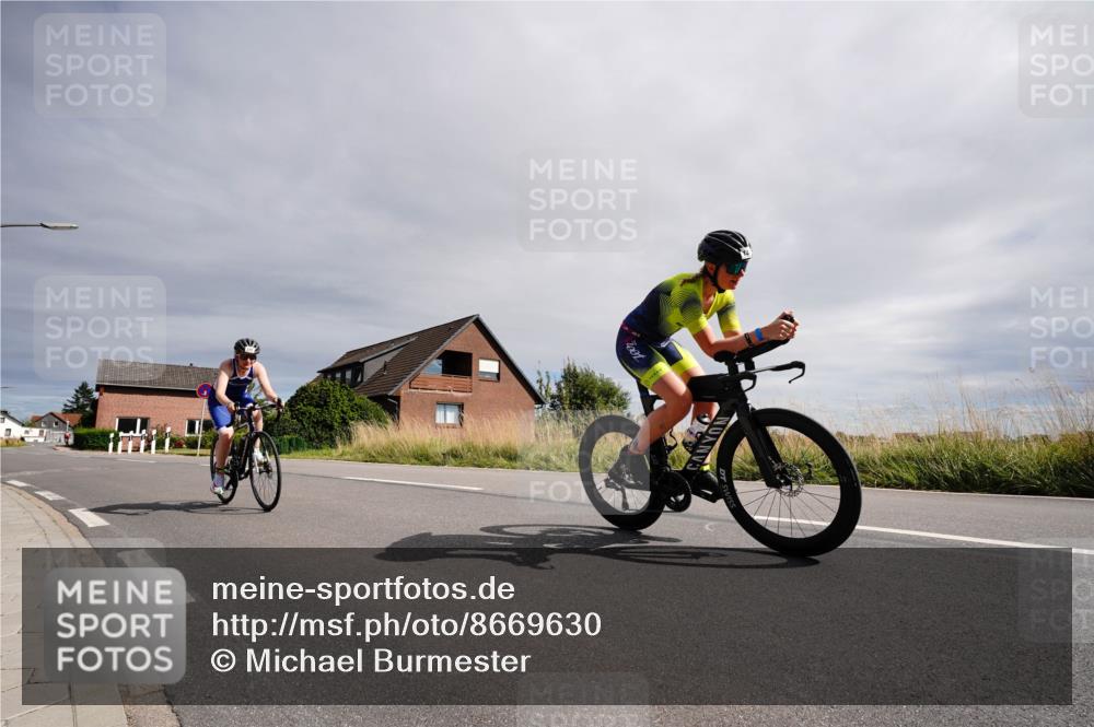 31.08.2025 - Elbe Triathlon Hamburg Michael Burmester http://msf.ph/oto/8669630 31.08.2025 14:40:00 Radfahren 122, 144 meine-sportfotos.de