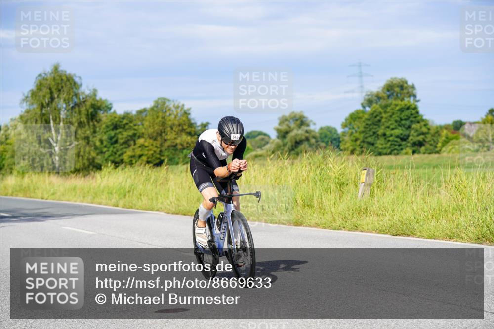 31.08.2025 - Elbe Triathlon Hamburg Michael Burmester http://msf.ph/oto/8669633 31.08.2025 09:53:46 Radfahren 379, 483, 645 meine-sportfotos.de