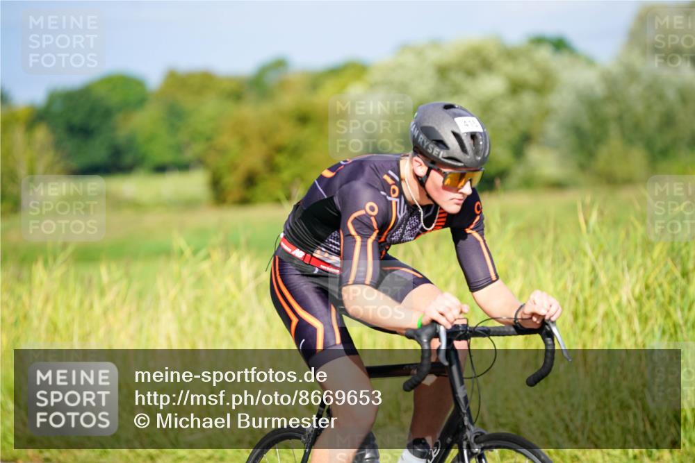 31.08.2025 - Elbe Triathlon Hamburg Michael Burmester http://msf.ph/oto/8669653 31.08.2025 09:54:22 Radfahren 415, 434, 471, 525, 698, 725 meine-sportfotos.de