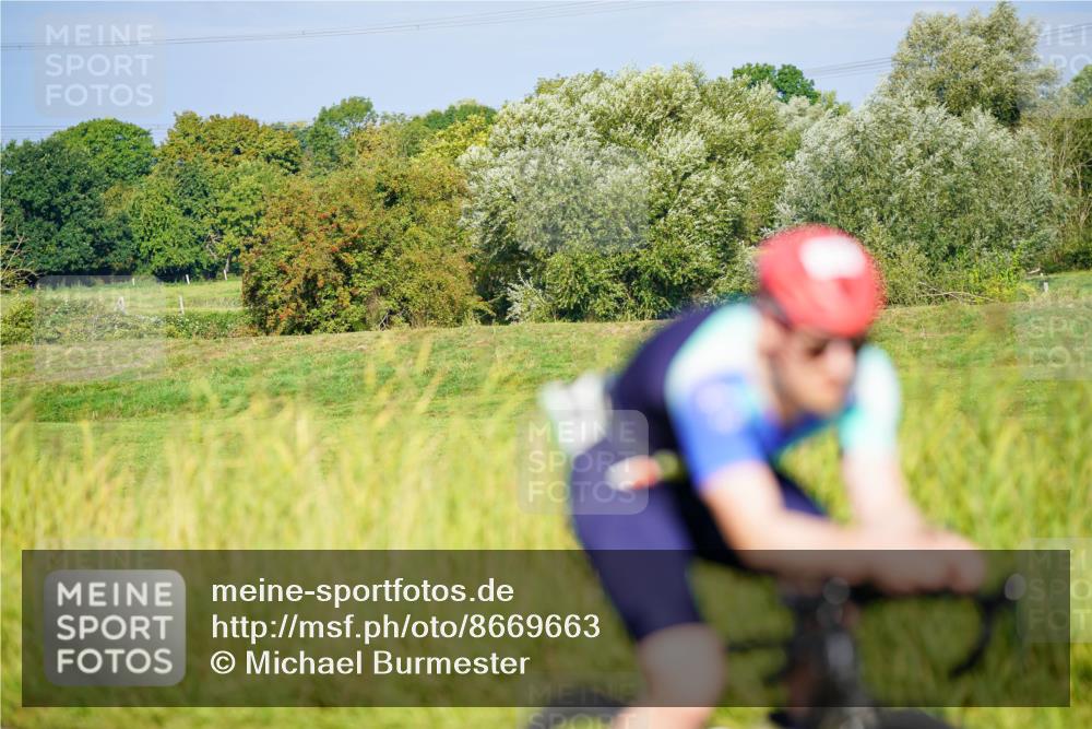 31.08.2025 - Elbe Triathlon Hamburg Michael Burmester http://msf.ph/oto/8669663 31.08.2025 09:54:23 Radfahren 415, 434, 525, 698, 725 meine-sportfotos.de