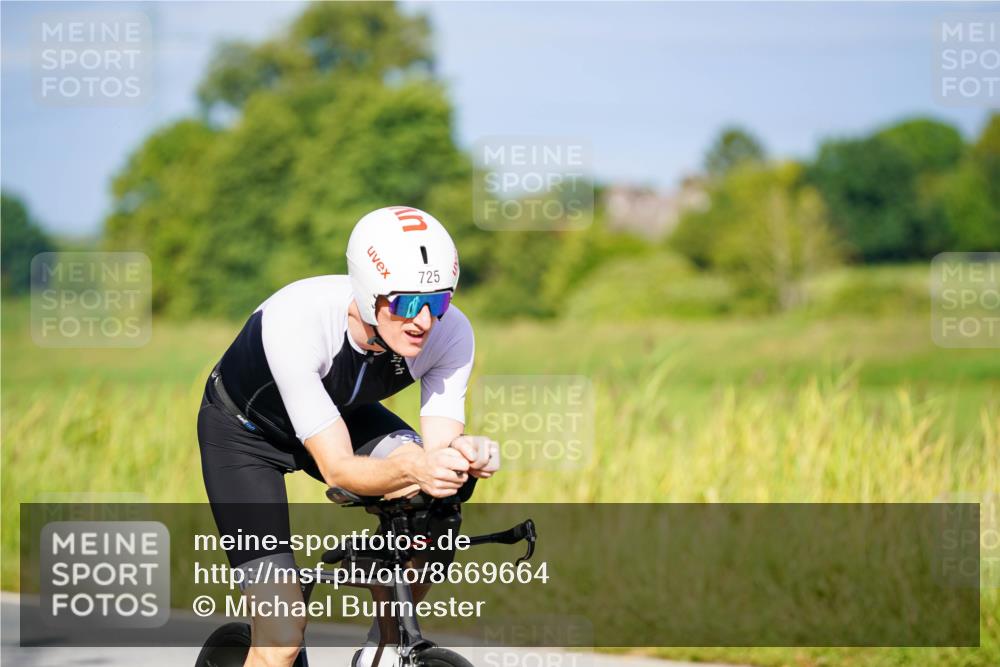 31.08.2025 - Elbe Triathlon Hamburg Michael Burmester http://msf.ph/oto/8669664 31.08.2025 09:54:24 Radfahren 415, 434, 525, 698, 725 meine-sportfotos.de