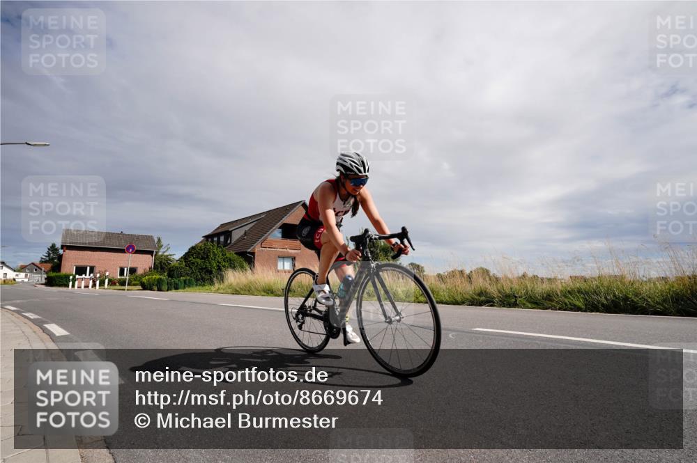 31.08.2025 - Elbe Triathlon Hamburg Michael Burmester http://msf.ph/oto/8669674 31.08.2025 14:43:02 Radfahren 139 meine-sportfotos.de