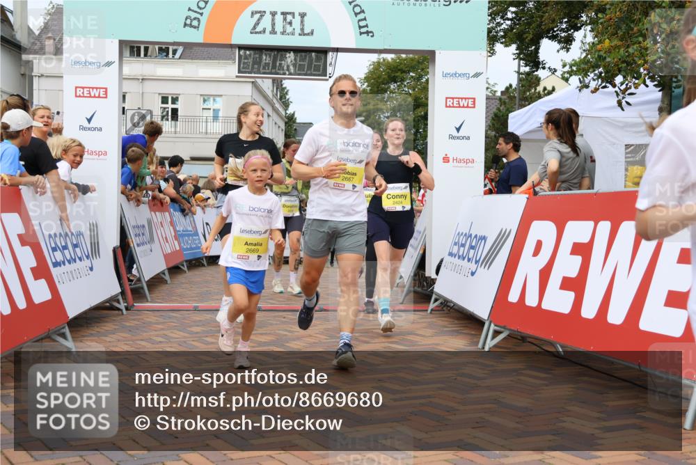 31.08.2025 - 21. Blankeneser Heldenlauf Strokosch-Dieckow http://msf.ph/oto/8669680 31.08.2025 10:34:40 Ziel 2110, 2244, 2021, 2424, 2668, 2669, 2667, 2298, 2349, 2350, 2090, 2083 meine-sportfotos.de