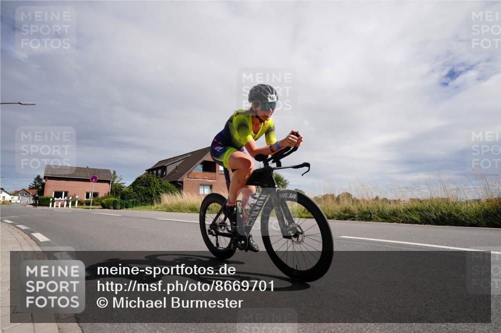 31.08.2025 - Elbe Triathlon Hamburg Michael Burmester http://msf.ph/oto/8669701 31.08.2025 14:44:13 Radfahren 145 meine-sportfotos.de