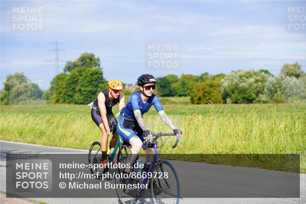 31.08.2025 - Elbe Triathlon Hamburg Michael Burmester http://msf.ph/oto/8669728 31.08.2025 09:54:52 Radfahren 449, 497, 521, 616, 652, 874 meine-sportfotos.de
