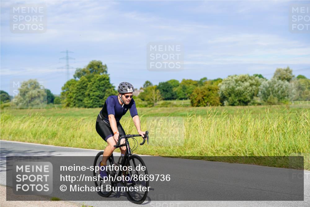 31.08.2025 - Elbe Triathlon Hamburg Michael Burmester http://msf.ph/oto/8669736 31.08.2025 09:54:54 Radfahren 404, 449, 497, 616, 625, 652, 874 meine-sportfotos.de