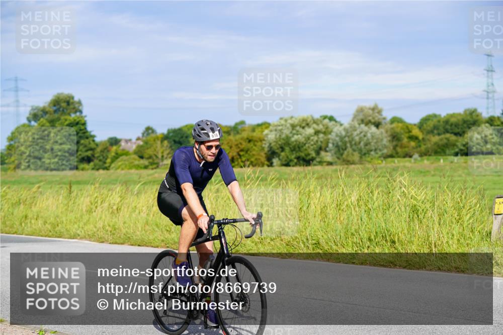 31.08.2025 - Elbe Triathlon Hamburg Michael Burmester http://msf.ph/oto/8669739 31.08.2025 09:54:55 Radfahren 402, 404, 449, 497, 616, 625, 652, 874 meine-sportfotos.de