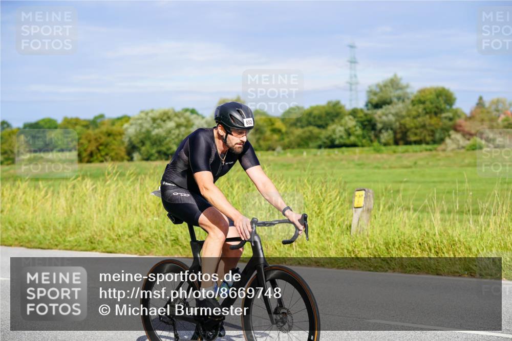 31.08.2025 - Elbe Triathlon Hamburg Michael Burmester http://msf.ph/oto/8669748 31.08.2025 09:54:57 Radfahren 402, 404, 449, 497, 616, 625, 652 meine-sportfotos.de