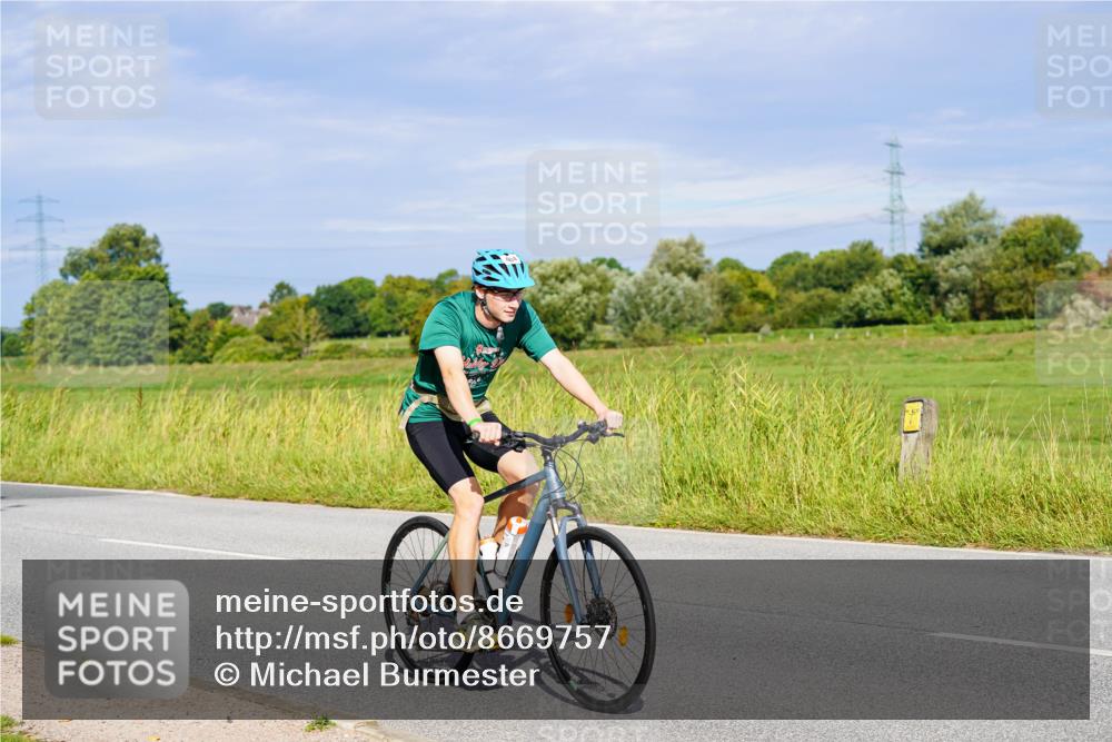 31.08.2025 - Elbe Triathlon Hamburg Michael Burmester http://msf.ph/oto/8669757 31.08.2025 09:54:59 Radfahren 402, 404, 497, 625, 652 meine-sportfotos.de