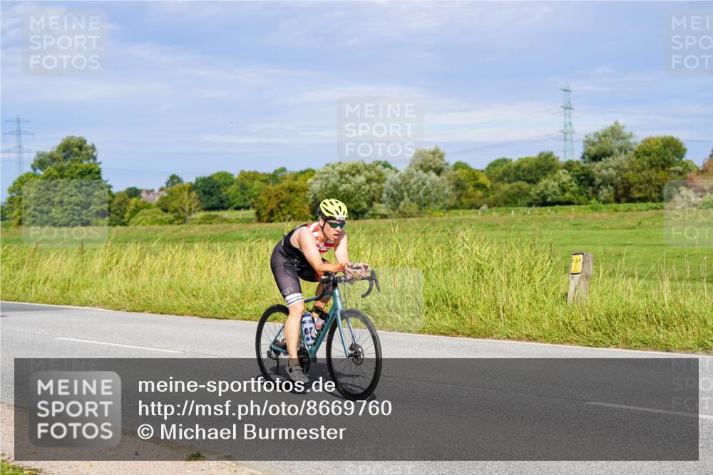 31.08.2025 - Elbe Triathlon Hamburg Michael Burmester http://msf.ph/oto/8669760 31.08.2025 09:55:01 Radfahren 402, 404, 459, 625, 652 meine-sportfotos.de