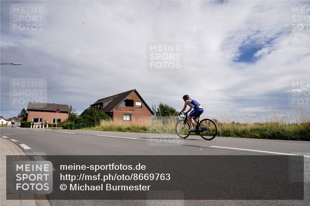 31.08.2025 - Elbe Triathlon Hamburg Michael Burmester http://msf.ph/oto/8669763 31.08.2025 14:47:20 Radfahren 132, 148 meine-sportfotos.de