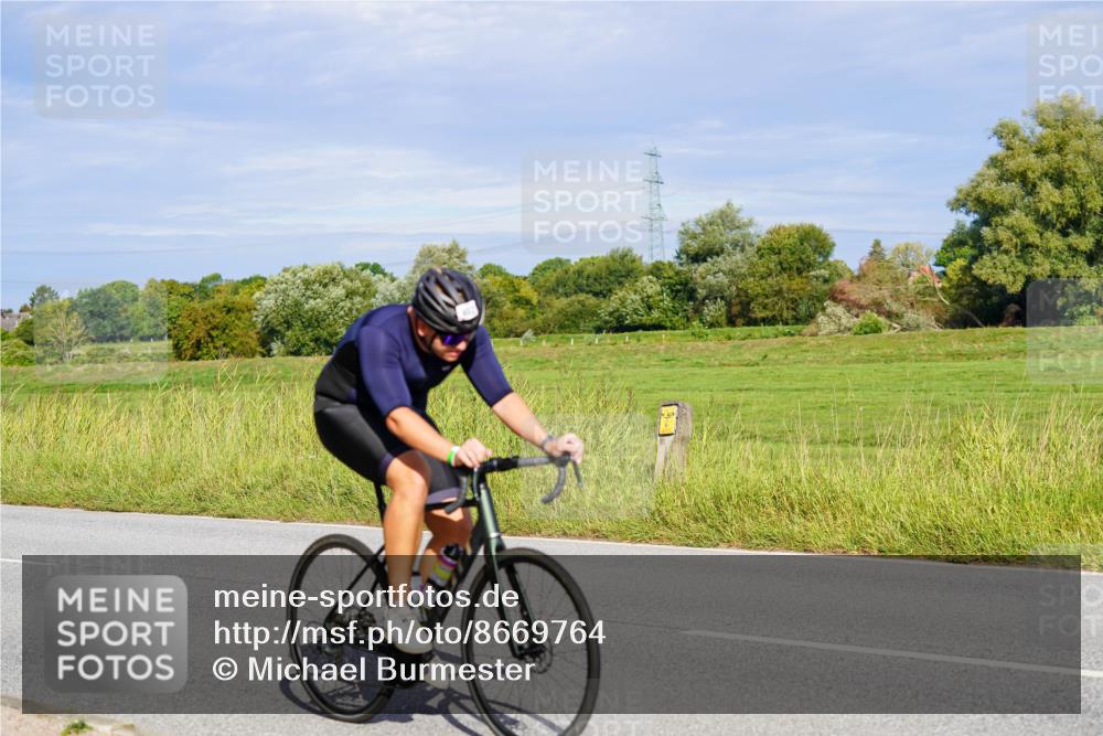 31.08.2025 - Elbe Triathlon Hamburg Michael Burmester http://msf.ph/oto/8669764 31.08.2025 09:55:02 Radfahren 402, 404, 459, 625 meine-sportfotos.de