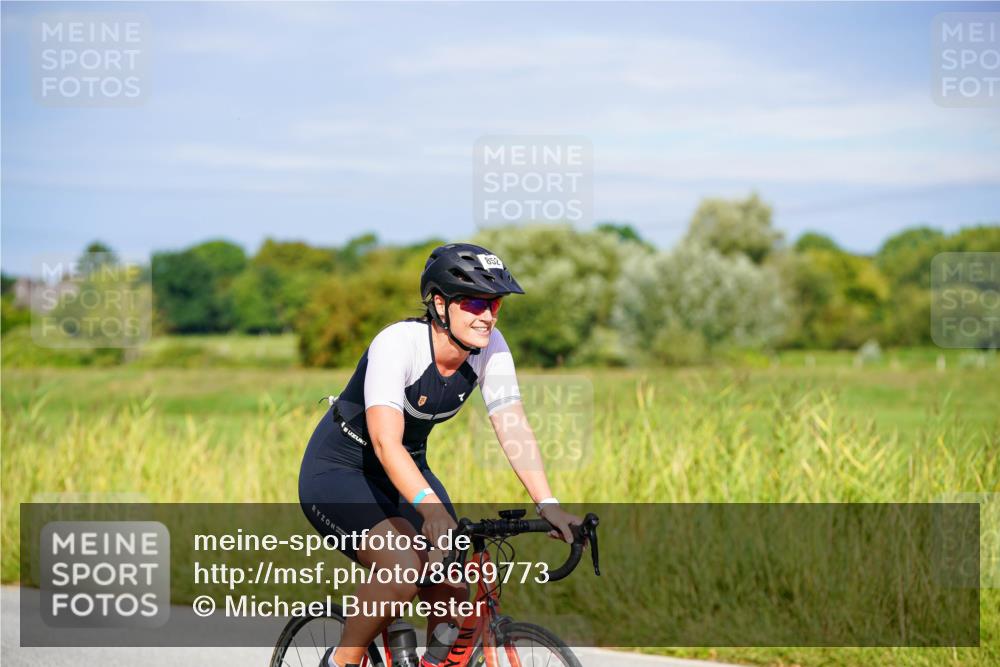 31.08.2025 - Elbe Triathlon Hamburg Michael Burmester http://msf.ph/oto/8669773 31.08.2025 09:55:13 Radfahren 444, 598, 716, 852 meine-sportfotos.de